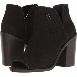 Steve Madden Tala Ankle Bootie, Black Nubuck, 6 M